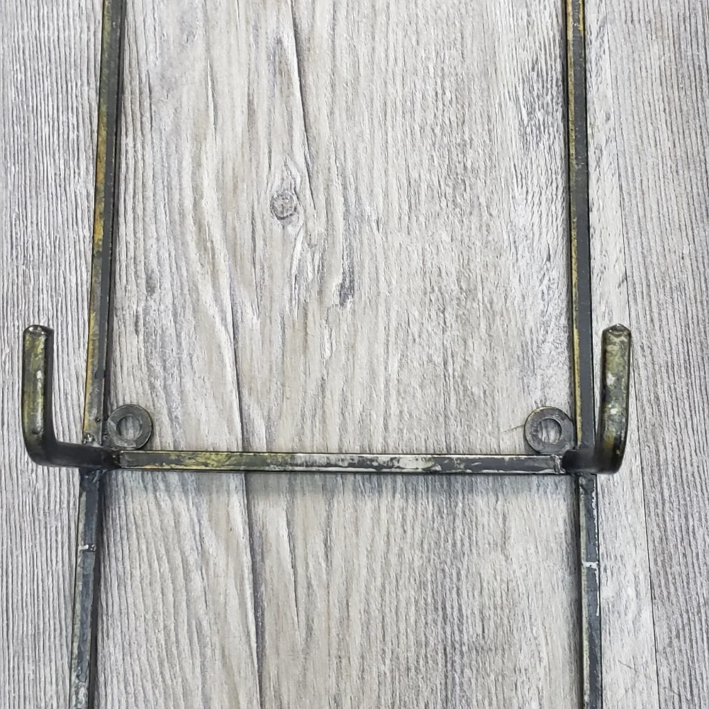 Dark Metal Wall Rack, Wall Mount Plate Holder, Picture Holder, Towel Holder